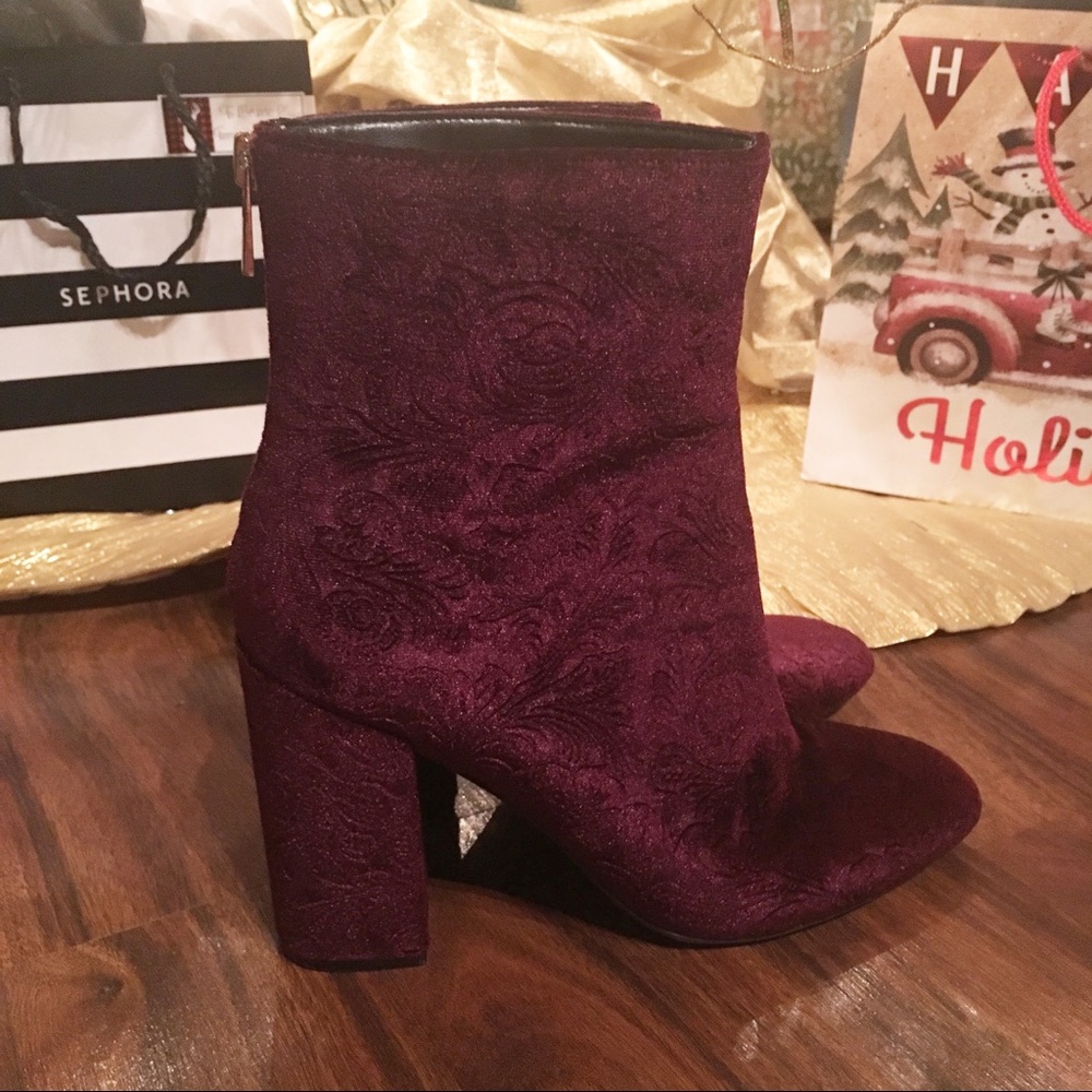 Jessica Simpson Red Patterned Velvet Heeled Boots